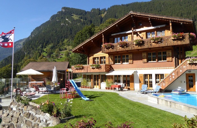 Bachsbort - everything you could wish for, panoramic views, swimming pool, Jacuzzi.