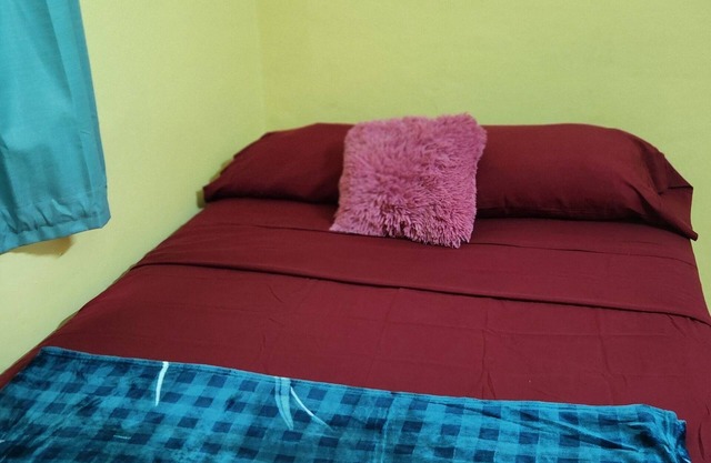 "Back 2 Eden" Home with FREE Wifi, Mountain views & close to 3 Mineral Hot Spas