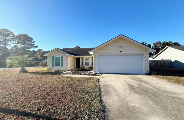 Backyard lake,near I- 95,To zoo,cumberland park,kingsbay base navy base,beaches