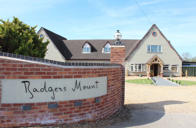 Badgers Mount Hotel