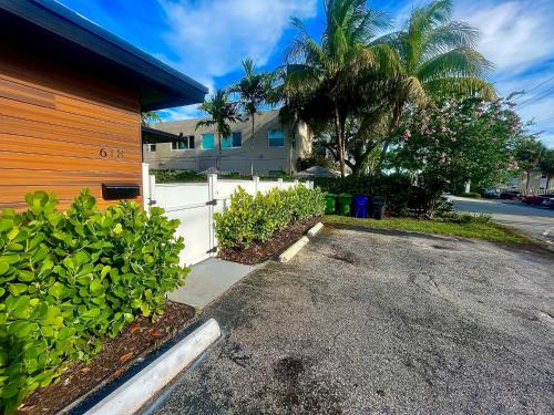 Bahama Mama Las Olas and Holiday Park w Hot Tub