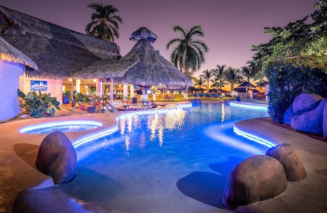 Bahia del Sol Beach Front Boutique Hotel