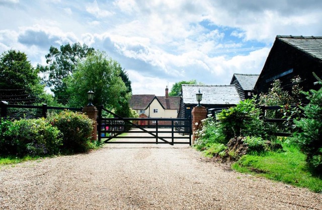 Baileys Farm