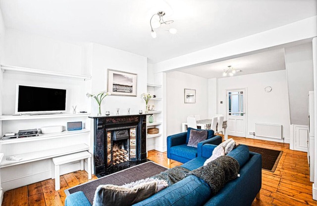 Bakersfield Retreat - pet friendly