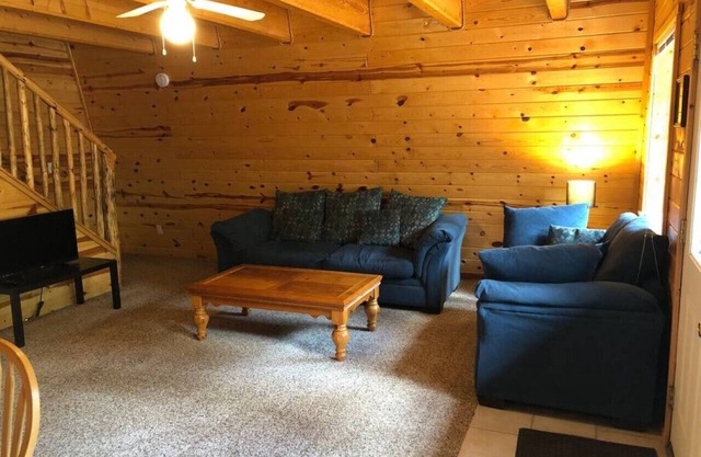 Balcony, 20 min to Yellowstone, Sled/ATV Spot