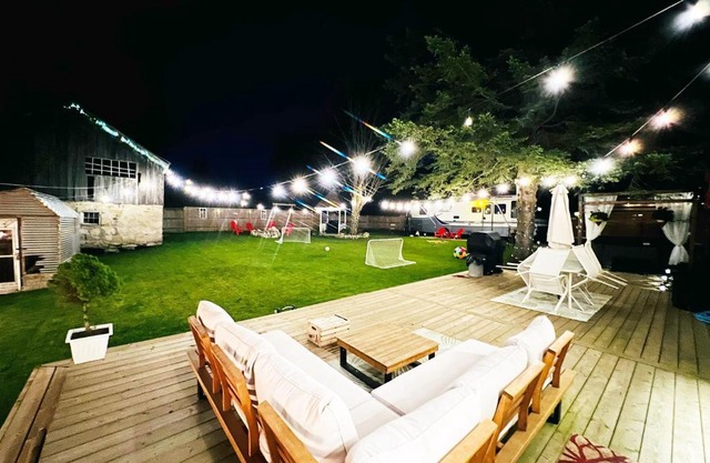 Balkans RV and Hottub Backyard Retreat