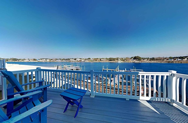 Banana Bay Townhome 13900 | Pool, Gym + Much More!
