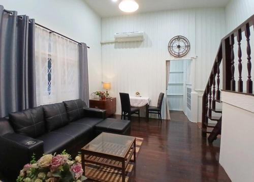 Banmai Khang Wat vintage house