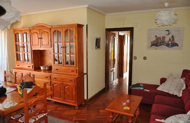 Barakaldo, BEC, Bilbao. Bright and comfortable apartment. Hospital Cruces, Bilbao