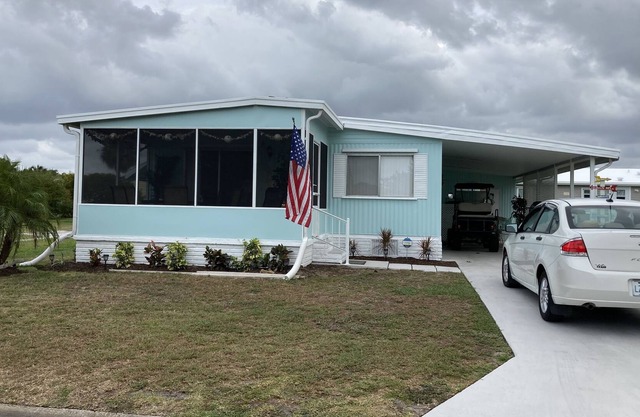 Barefoot Bay House, dog friendly.