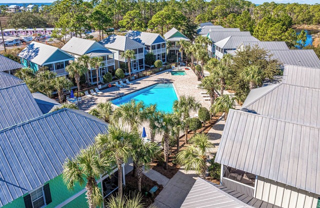 Barefoot Getaway is your perfect poolside paradise!n