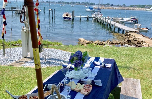 Bargain Winter Rental, Waterfront, Charming, Dock, Boating Paradise, Noank, CT
