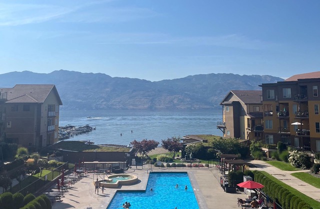 Barona Beach Lakefront Luxury in front of world class wineries