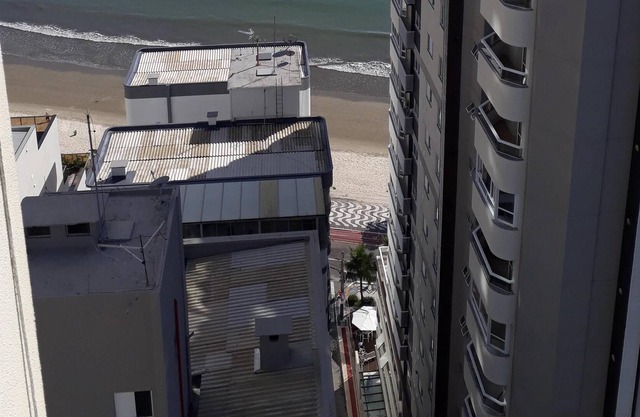 Barra Sul 3 suites 10 pax 50m from the sea beautiful view beach with barbecue and wifi