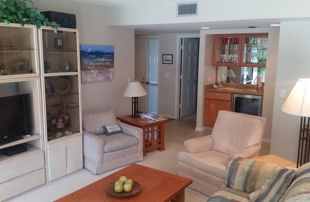 BARRIER ISLAND CONDO FOR OFF SEASON RENTAL