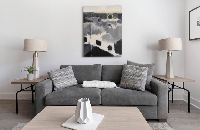Barsala l Modern 1BD Crestline Escape: Fitness & Dining