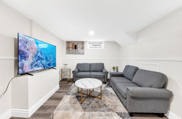 Basement apartment in south windsor