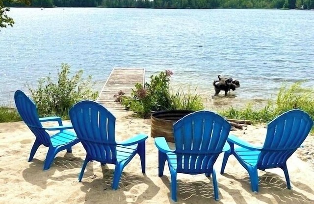 Bass Lake waterfront! Close to Traverse City and the Sleeping Bear Dunes!
