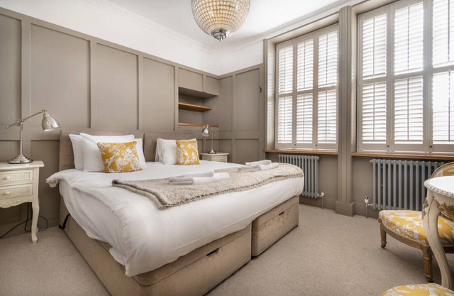 Bath Townhouse 8 (BTH8)