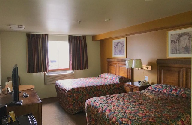 Bay City Inn