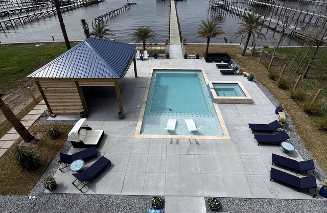 Bay Front House on Sandy Hook Dr! Longest personal pier(402ft). Read the reviews