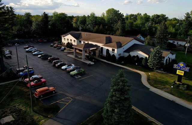 Bay Inn