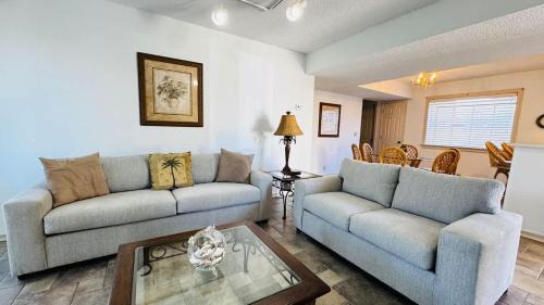 Bay Tree cozy 2BR condo on the ground floor