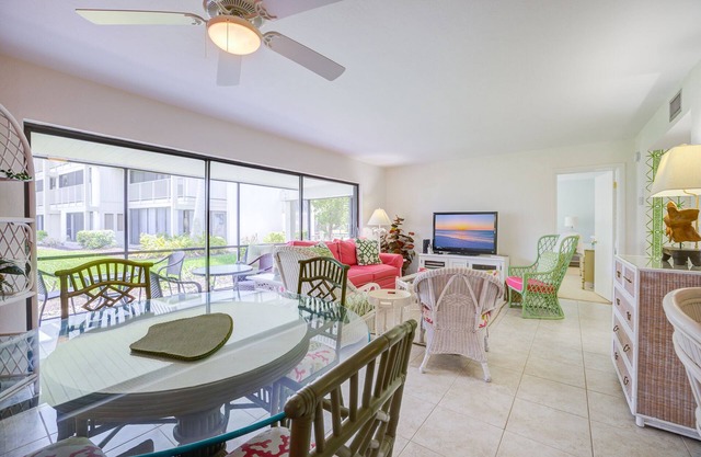 Bay View 2 Bedroom, 2 Bath