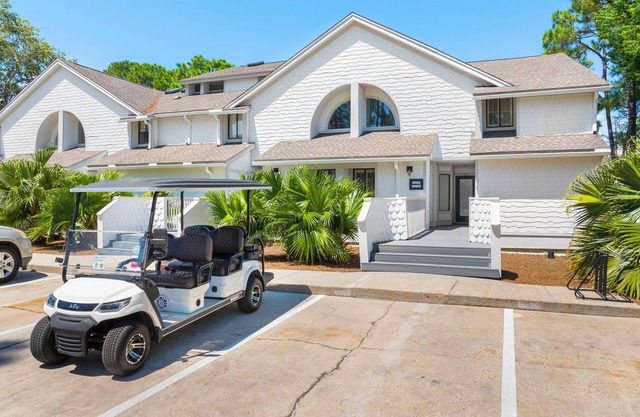 Bay View Beach Cottage on Sandestin Resort-Pools-Gym-Golf Cart Included!