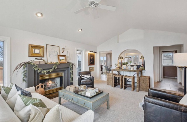 Bay View Home - Draft Rental 15.5 Miles to Lambeau