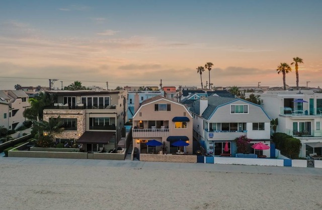 Bay View I by AvantStay Stylish Mission Beach Home on the Sand!