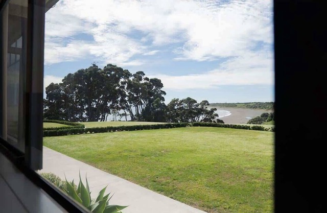 Bay View Terrace Studios with Beach Views