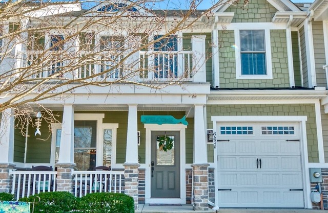 Bayside* 3 BR Luxury Townhome in Award-Winning Resort, Sleeps 8