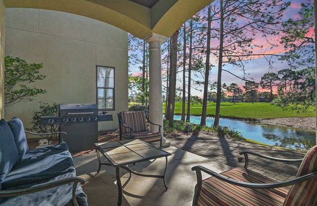 Baytowne community - 2 Golf Carts, Amazing View