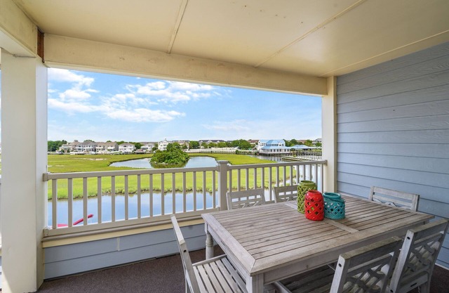 Baywatch II 301B - A Bayfront Beauty in the ever-popular Heron Harbour Community