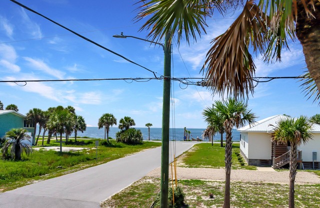 Beach Access - Sleeps 4 in MXB - Beach View Upper