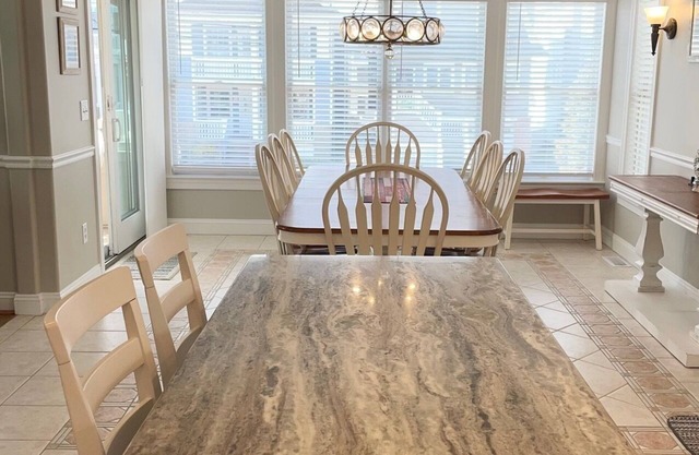 BEACH BLOCK -BEAUTIFUL HOME- BOOK NOW!nNEWLY RENOVATED!