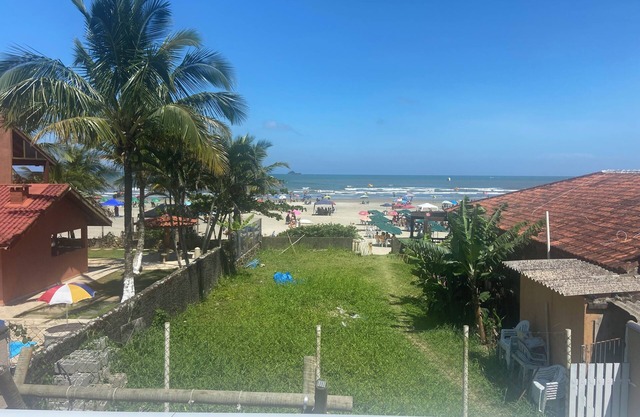 Beachfront House in Guaraú, Peruíbe - Newly Built 4 Suites With Air Conditioning