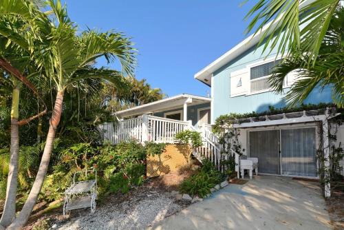 Beach Breeze Hideaway 