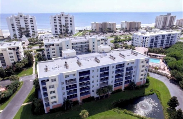 Beach Breeze - Oceanwalk Resort 14-206