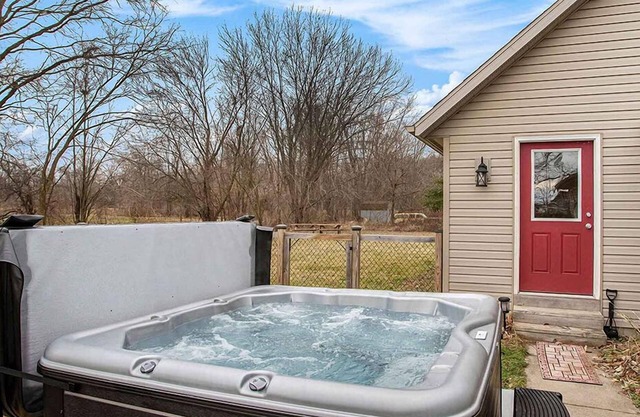 Beach & Dunes Escape w/Hot Tub & Games Sleeps 13