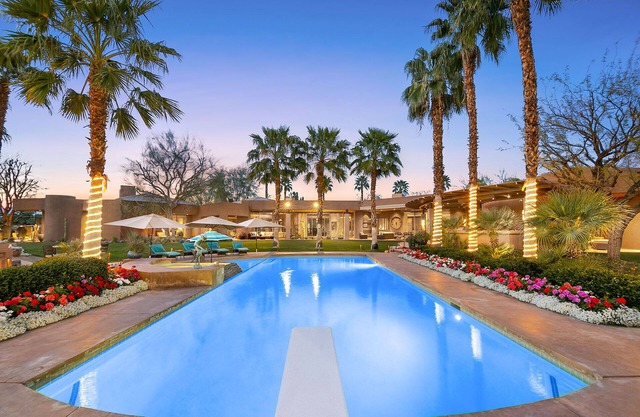 'Beach Dunes Estate' 2 Acre Resort