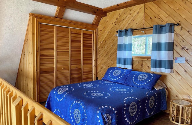 Beach front cottage rental on Manitoulin Island
