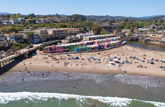 BEACH FRONT LUXURY VENETIAN - 2 Jacuzzi Tubs - 2 Parking Passes - BBQ