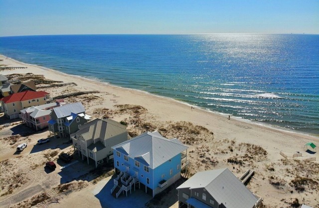 Beach front w/Pools/Tennis/Pickleball