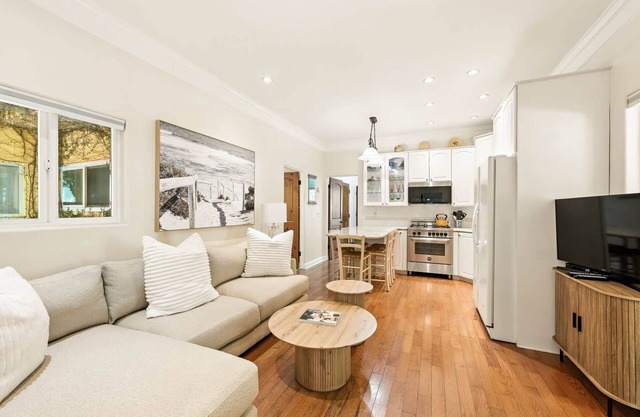 Beach Getaway — 2 blocks to the Beach and Funk Zone