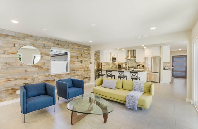 Beach Getaway in Costa Mesa!