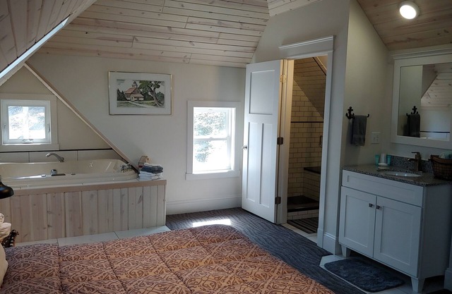 Beach Harbor Resort - Deluxe Apartment