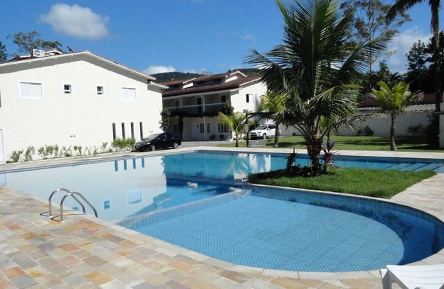 Beach house in condom. gated, 2 suites, air conditioning, churr., 2 pools.