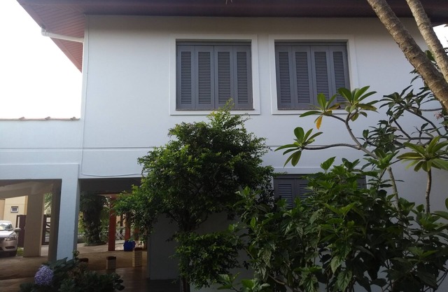 Beach house in gated community w/pool in Capão Novo